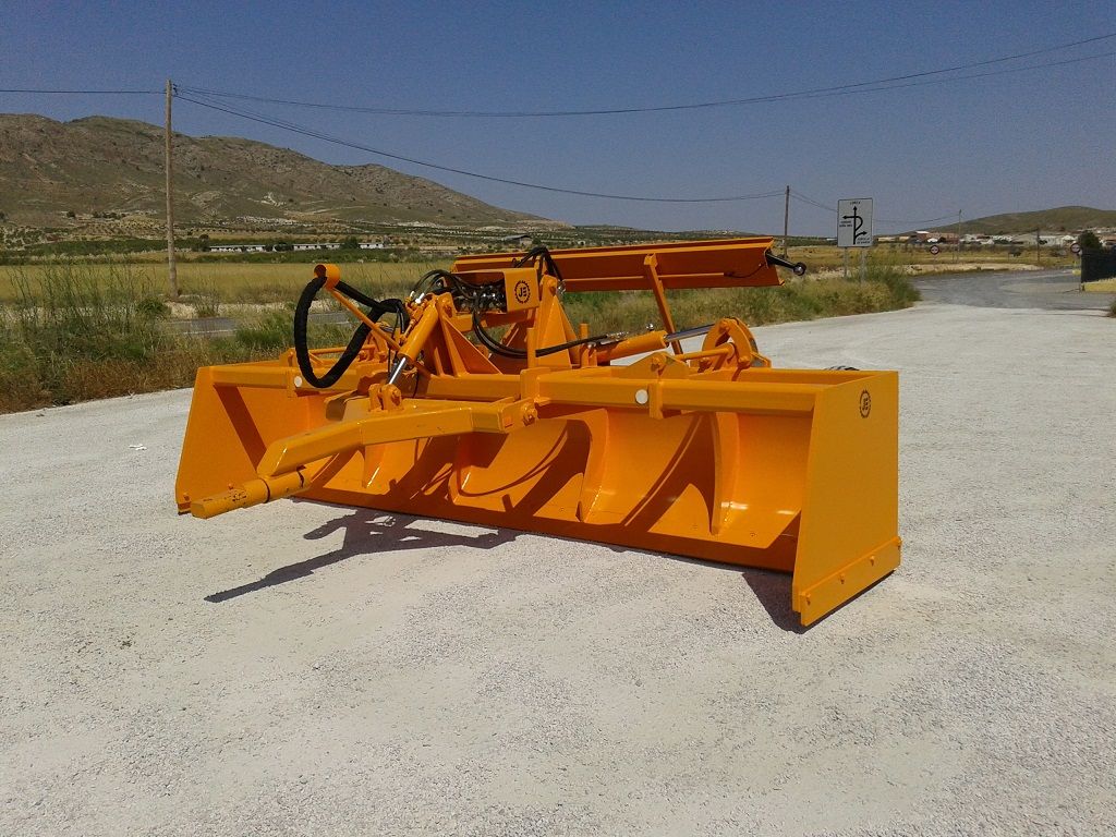 Refinadora plegable hidráulica para láser